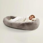 lululinens Puffy Human Dog Bed - Image 8